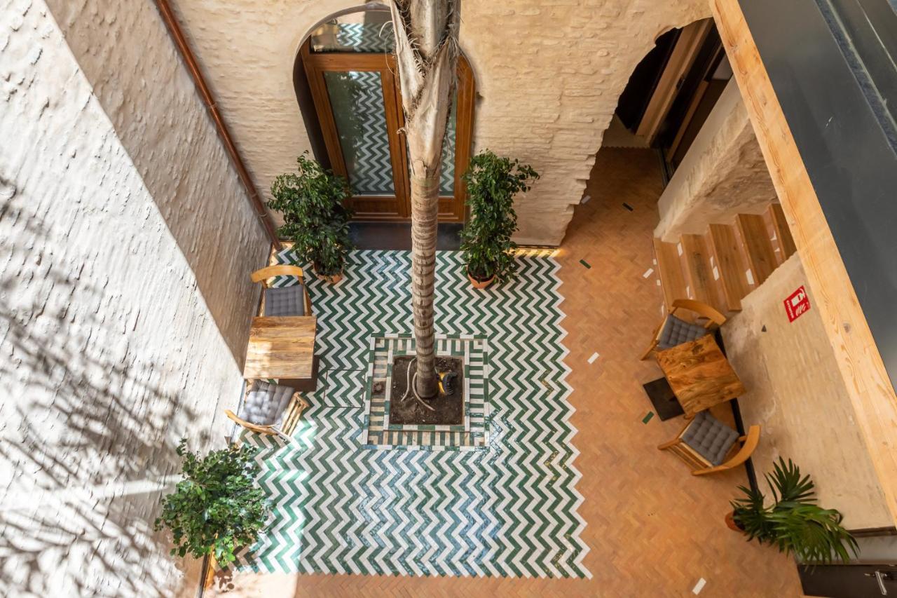 Santa Clara Suites Sevilla Bagian luar foto