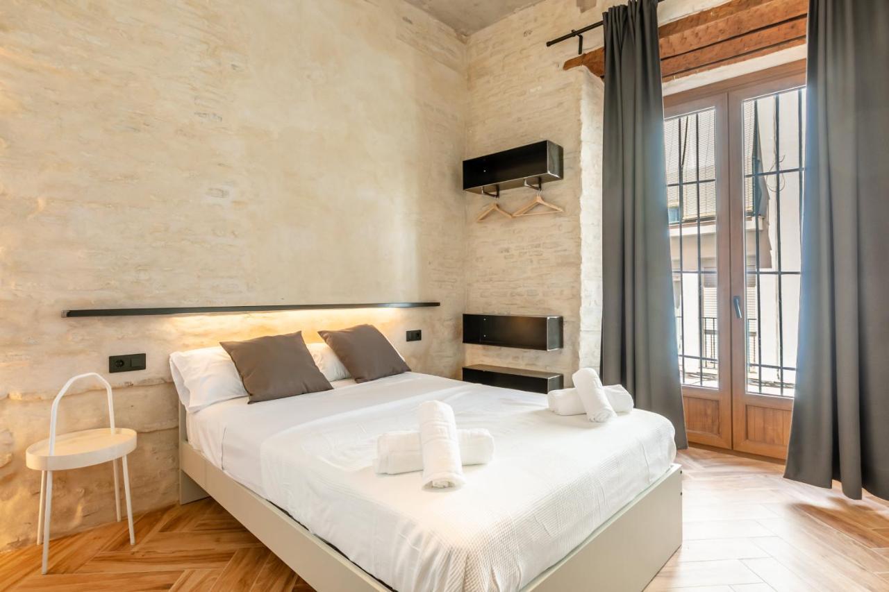 Santa Clara Suites Sevilla Bagian luar foto