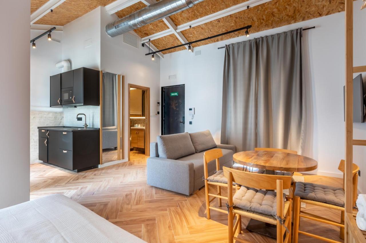 Santa Clara Suites Sevilla Bagian luar foto